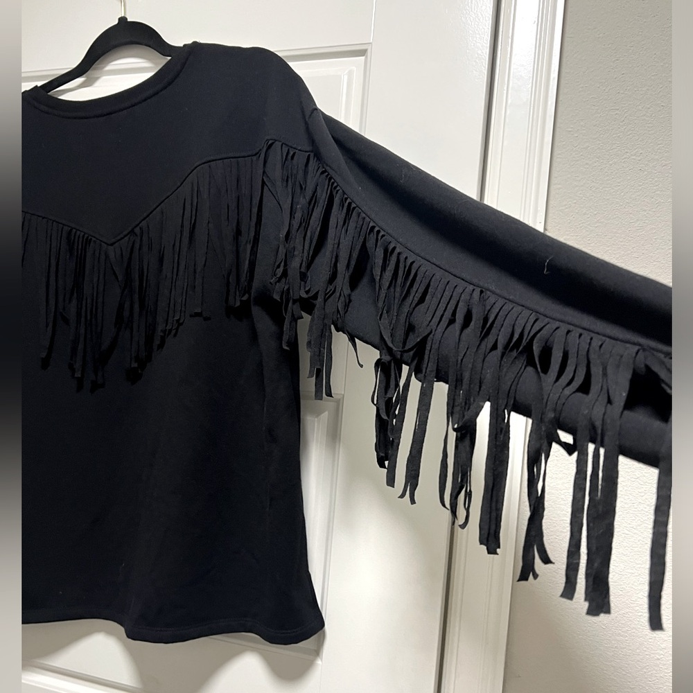 IDYLLWIND By Miranda Lambert Black Cropped Fringe Sweater Large - Picture 3 of 10